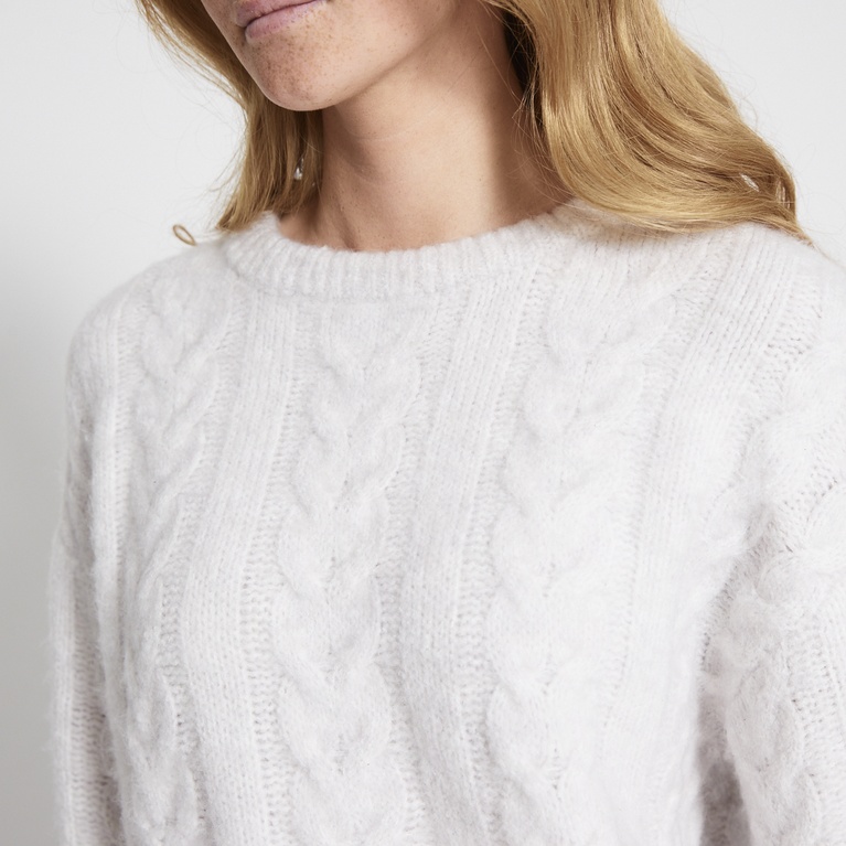 Kabelstickad tröja "Boxy Cable Sweater"